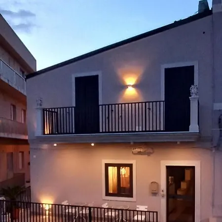 L'antica Torre Bed and Breakfast 3*